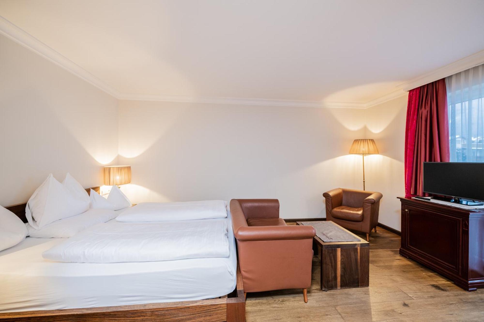 Hotel Famelí Olang Quarto foto