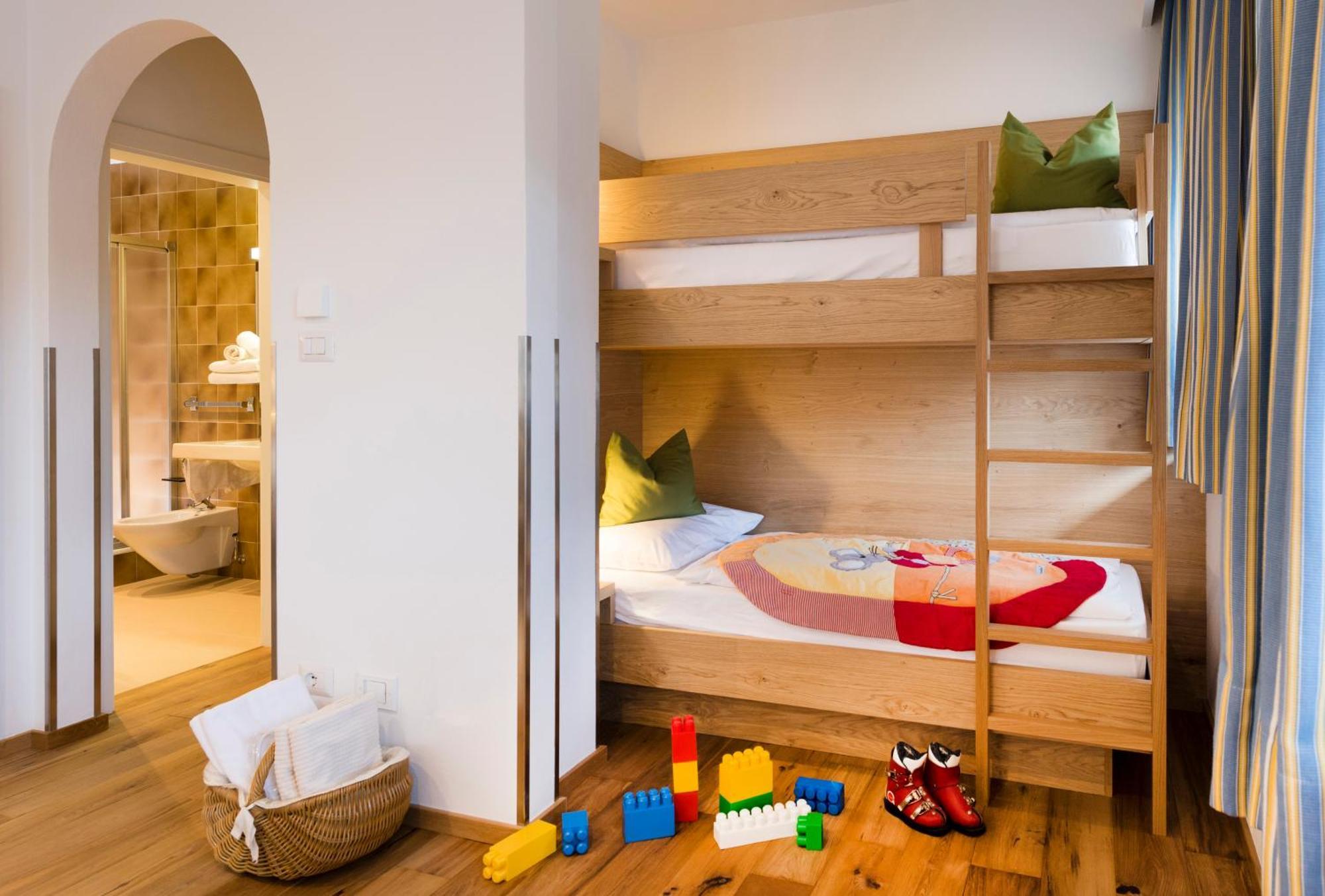 Hotel Famelí Olang Quarto foto